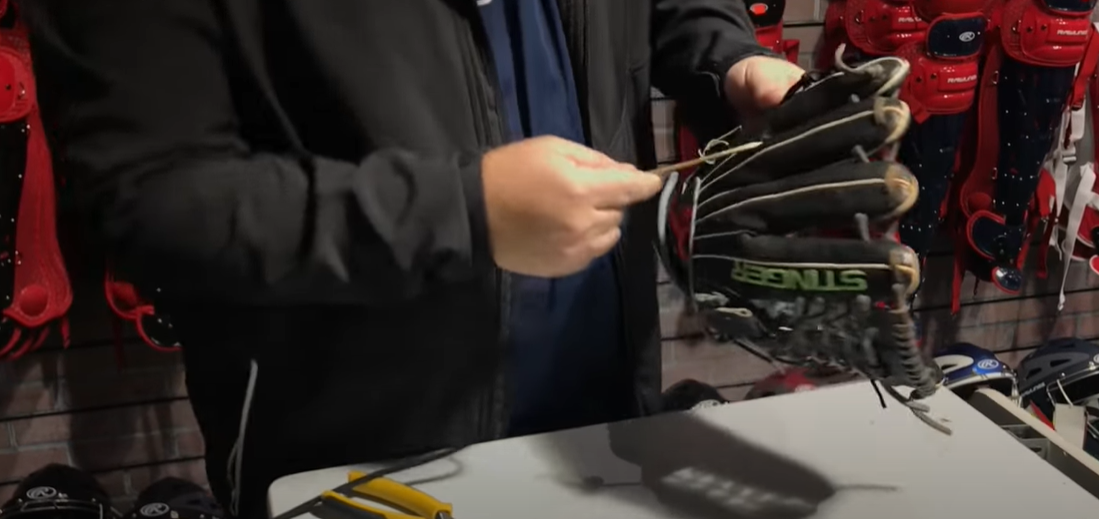 How to Relace a Baseball Glove? SportProfy